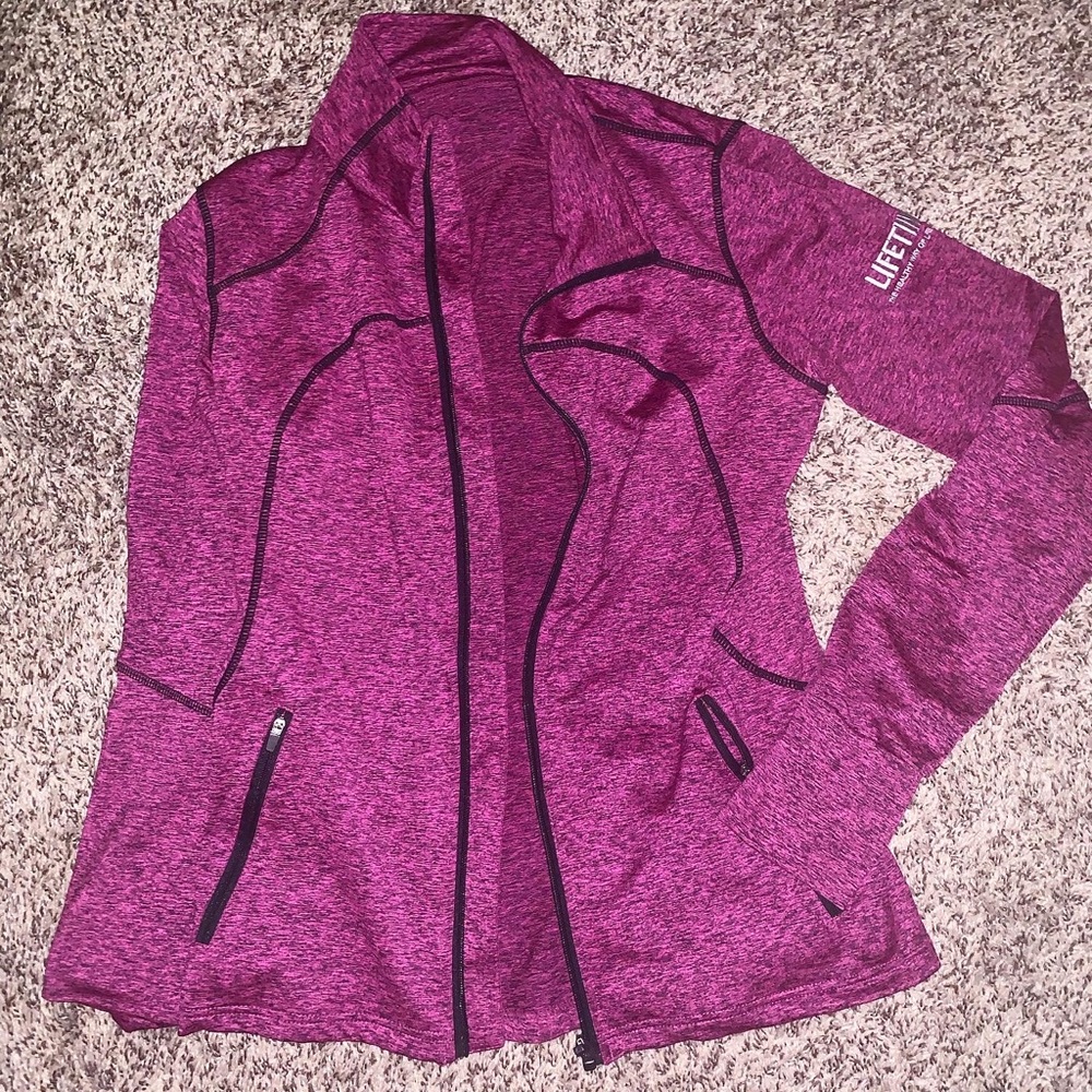 Lifetime Fitness - Women’s zip up jacket Sz Small